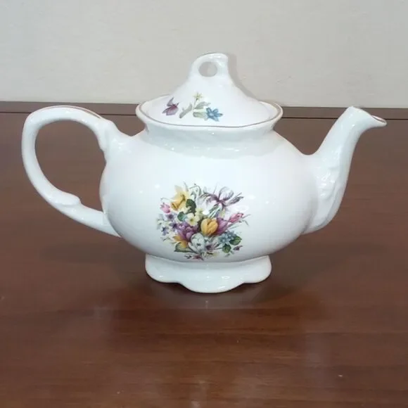 Arthur Wood English Floral Tea Pot #6819, Vintage! - Picture 3 of 10